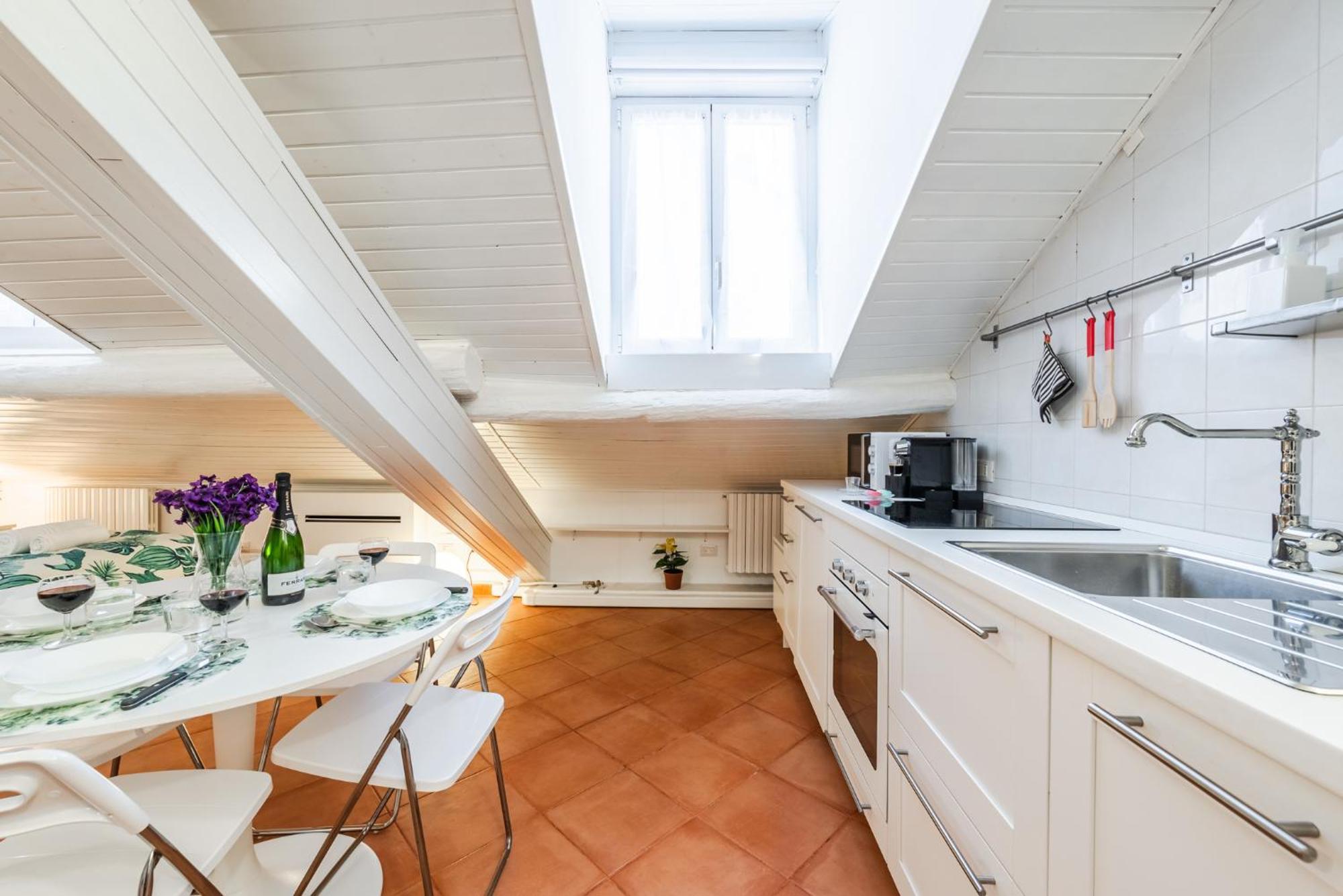 The White Jungle - San Babila Attic Apartment Milan Exterior photo